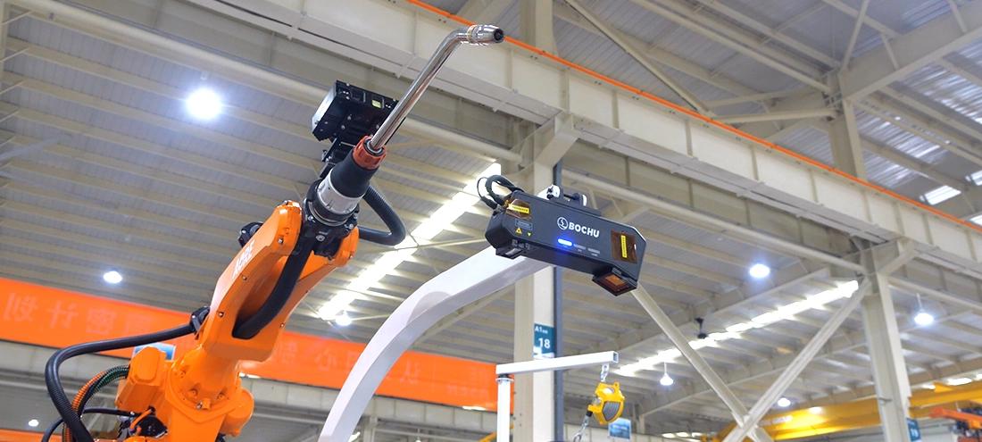 7 Eksenli Zemin Rayı Kaynak Robotları (3).jpg
